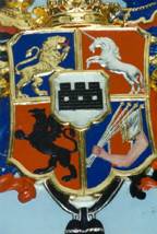 Datail vom restaurierten Wappen von Wrangel