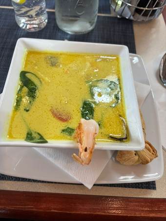 Ein Bild, das drau�en, Wolke, Natur, K�ste enth�lt.

KI-generierte Inhalte k�nnen fehlerhaft sein.