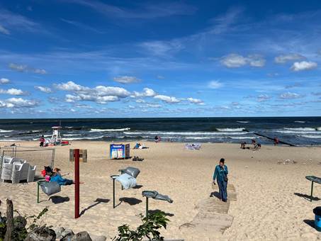 Ein Bild, das drauen, Wolke, Himmel, Strand enthlt.