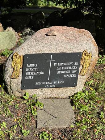 Ein Bild, das drau�en, Gras, Geb�ude, Pflanze enth�lt.